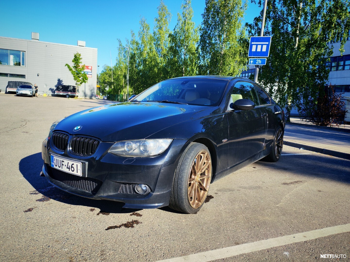 BMW 330