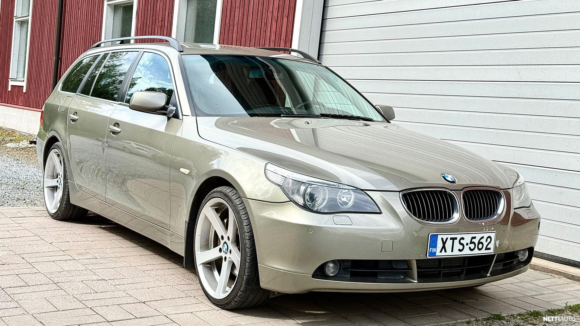 BMW 530