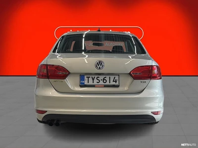 Volkswagen Jetta 2013, kuva 7/10