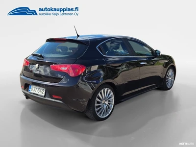 Alfa Romeo Giulietta 2011, kuva 5/15