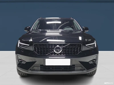 Volvo XC40 B3 MHEV Plus 2026, kuva 2/16