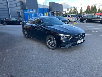 Mercedes-Benz A 250 e A sedan AMG Line 2023, photo 2/7