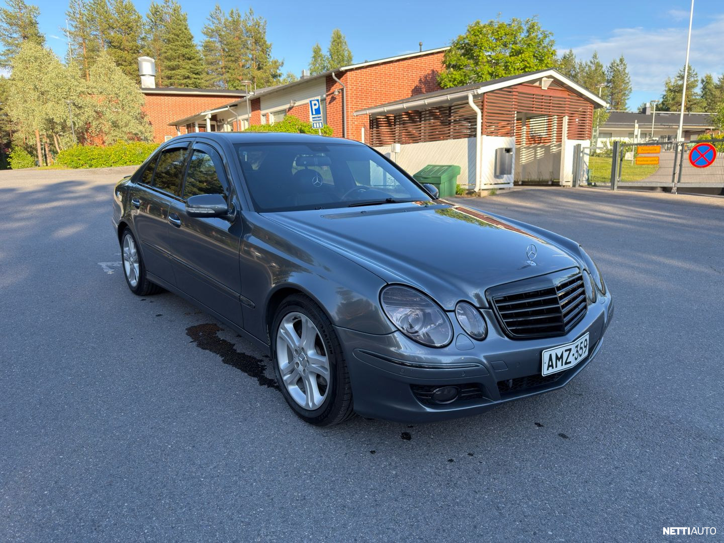 Mercedes-Benz E