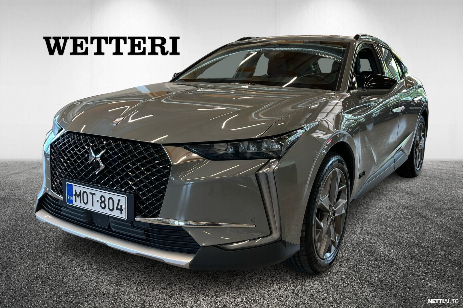 DS 4