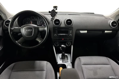Audi A3 2009, photo 7/22