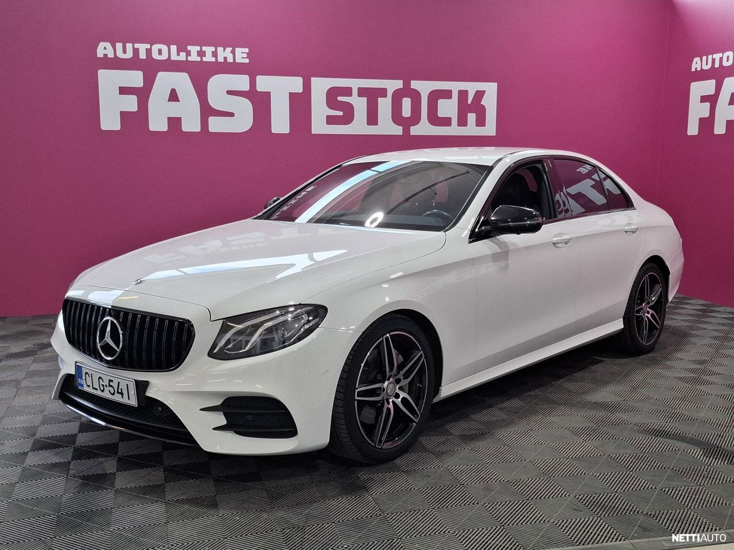 Mercedes-Benz E