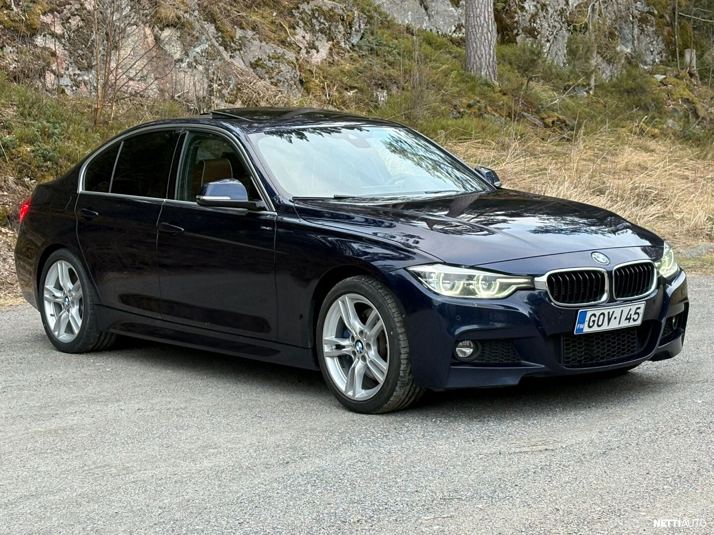 BMW 330