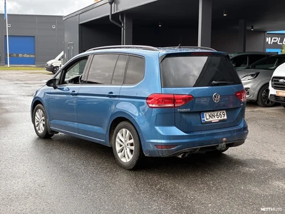 Volkswagen Touran 2016, photo 4/5