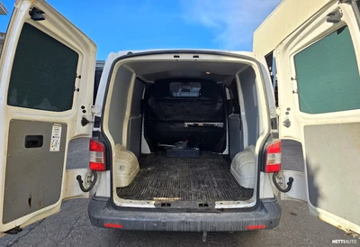 Volkswagen Transporter 2011, photo 2/7