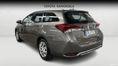 Toyota Auris 2016, photo 3/16