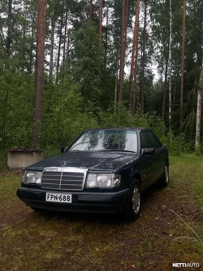 Mercedes-Benz 200