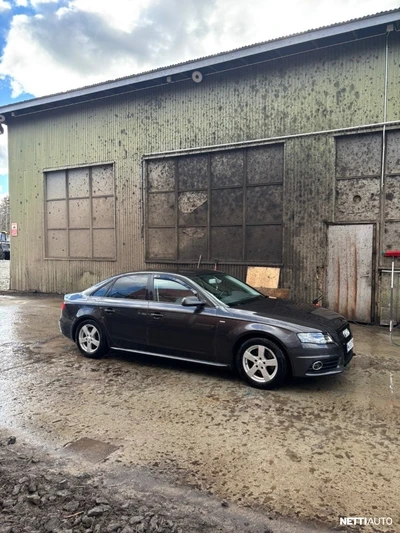 Audi A4 S-line 2010, photo 5/18