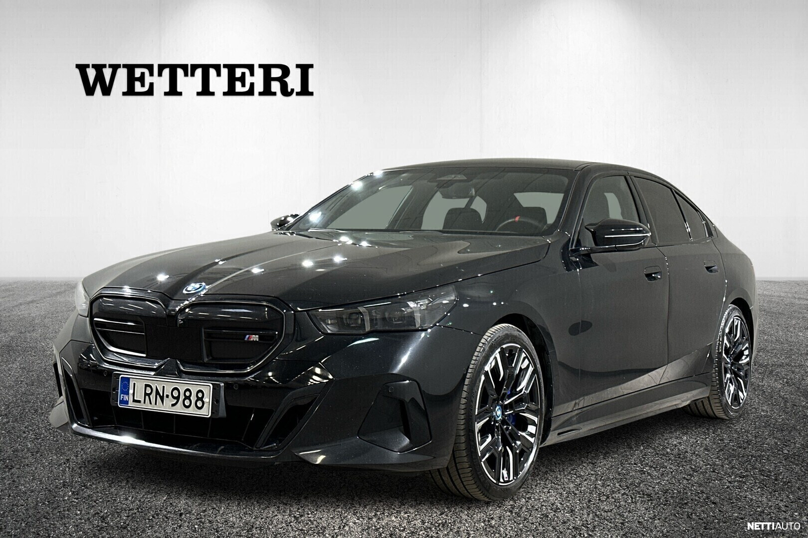 BMW i5 M60