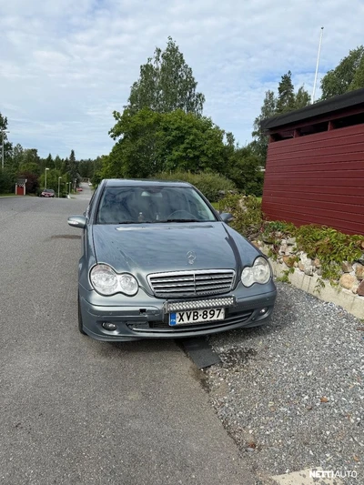 Mercedes-Benz 200 2006, photo 2/14