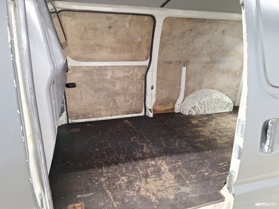 Toyota Hiace 2,5 D4D 100 5ov pitkä 4WD 2002, photo 6/13