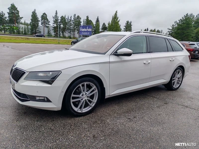 Skoda Superb 2016, photo 6/10