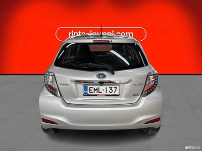 Toyota Yaris Hybrid Active 5ov 2013, photo 7/36