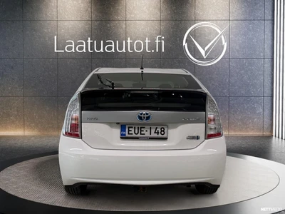 Toyota Prius PHEV Active 2015, kuva 4/28