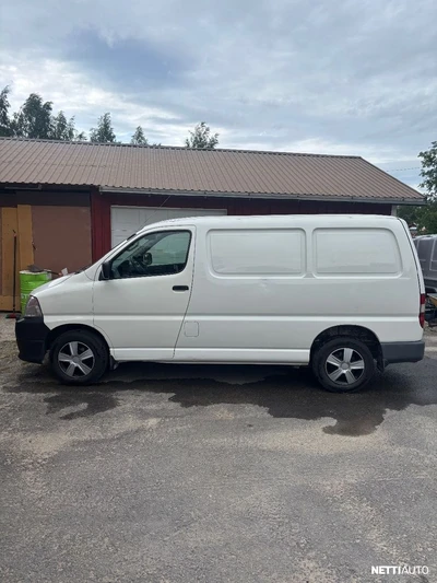 Toyota Hiace 2009, photo 3/20