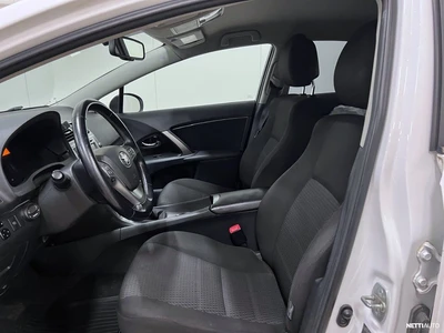 Toyota Avensis 2,0 D-4D Linea Sol 4ov 2013, photo 7/9