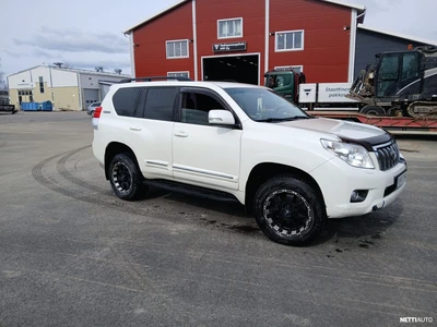 Toyota Land Cruiser 2011, kuva 5/10