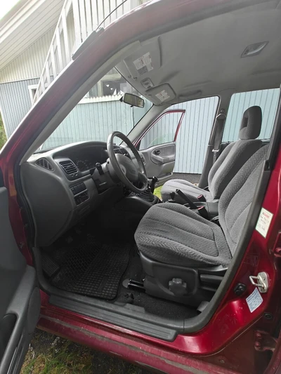 Suzuki Grand Vitara 2002, kuva 5/9