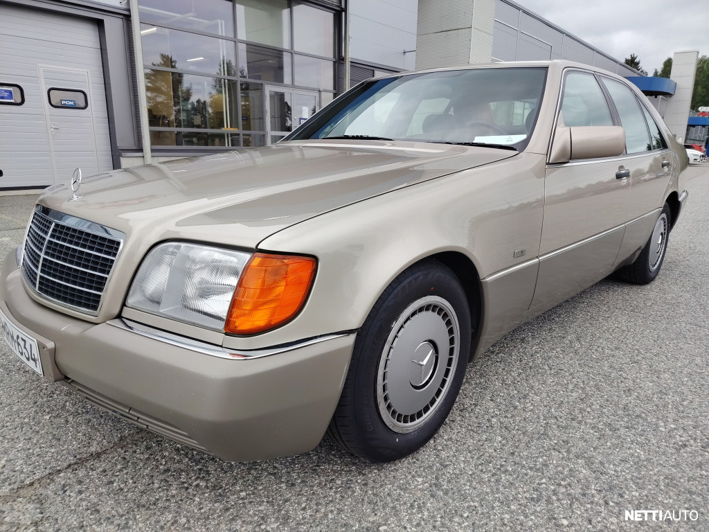 Mercedes-Benz S 320