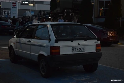 Seat Ibiza 1988, kuva 2/5