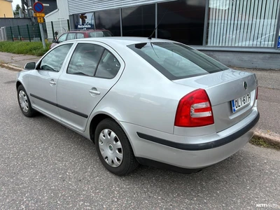 Skoda Octavia 1.6 FSI 2005, photo 4/19