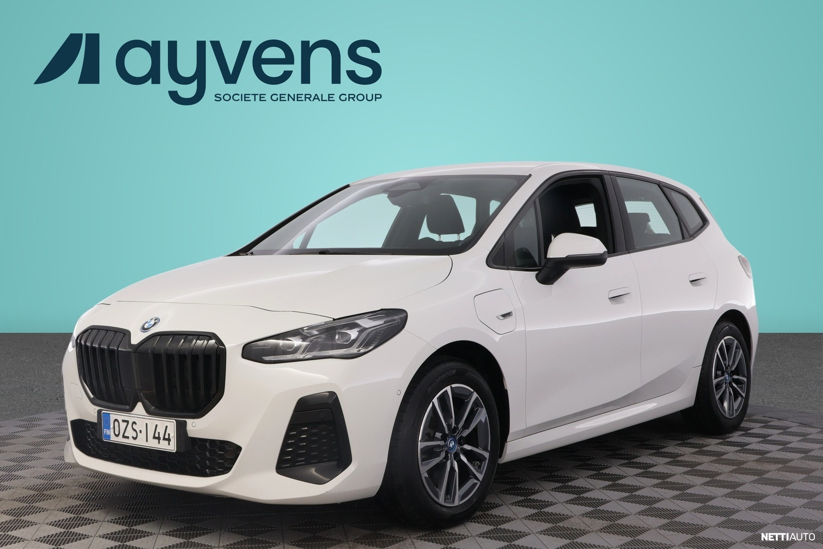 BMW 230