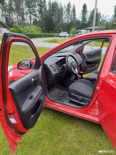 Hyundai i20 1,4 5d Comfort 2011, kuva 3/10