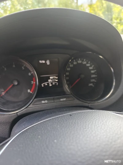 Volkswagen Polo 2016, kuva 5/8