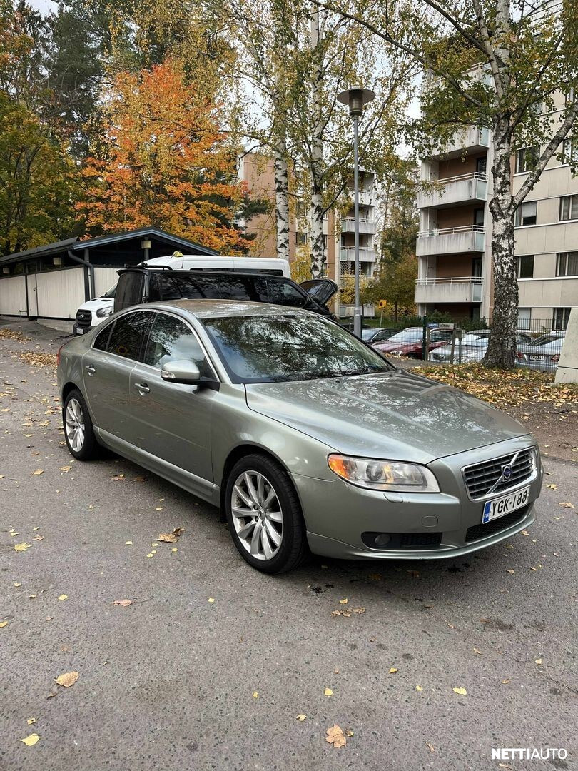 Volvo S80