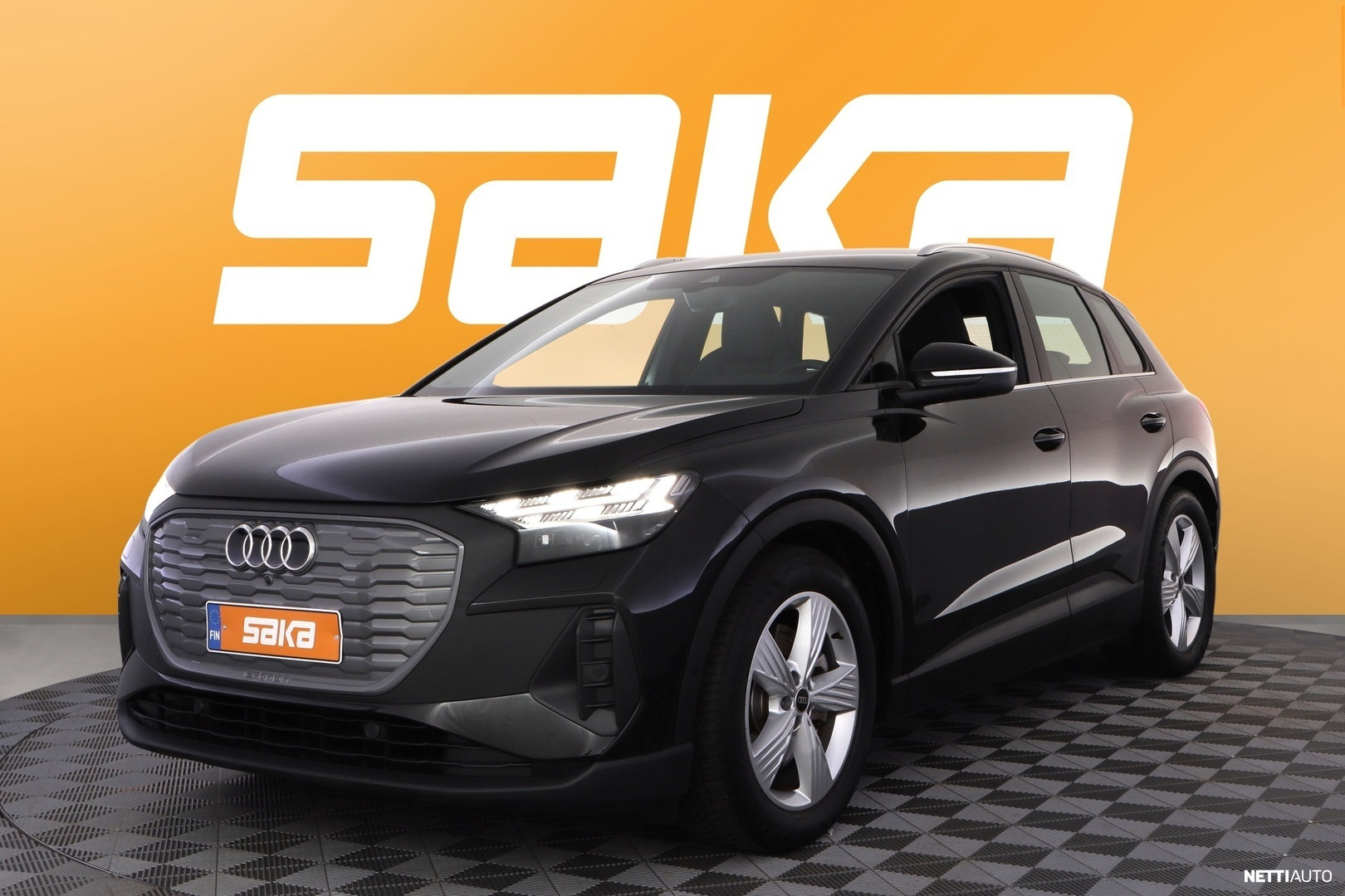 Audi Q4 e-tron 2022, photo 4/28