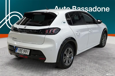 Peugeot e-208 2023, photo 5/10