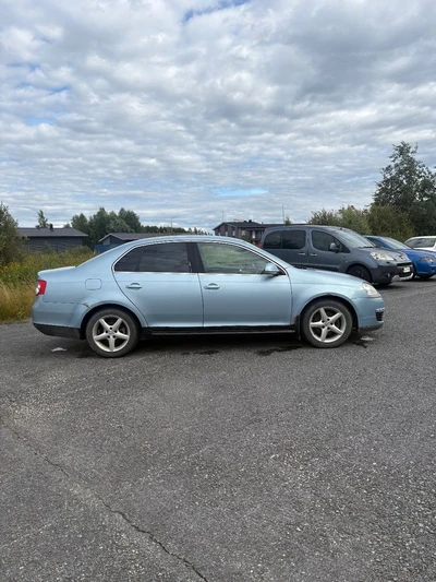 Volkswagen Jetta 2006, kuva 6/11