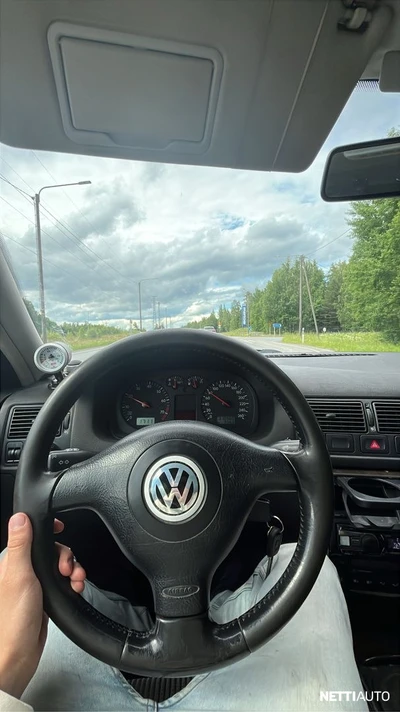 Volkswagen Golf 1,8 GTI Turbo 5d 2000, kuva 4/6