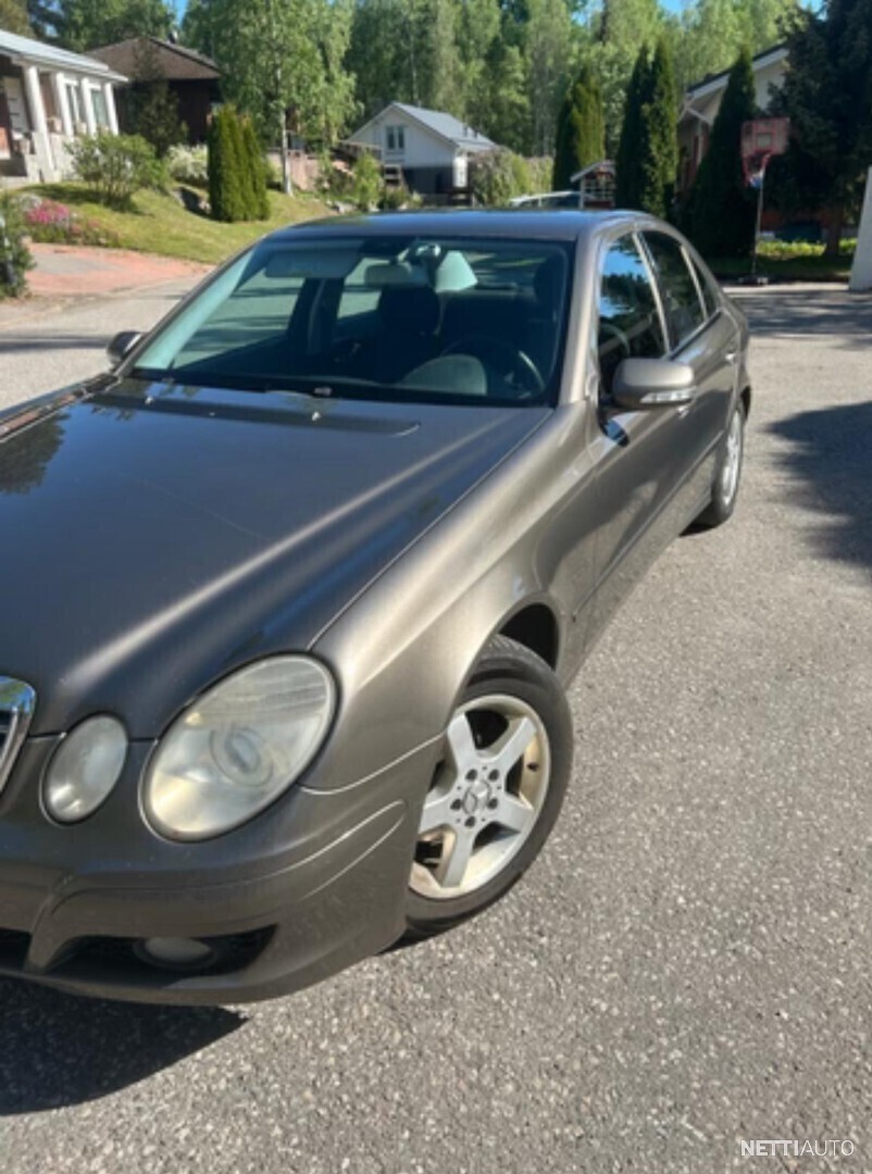 Mercedes-Benz E