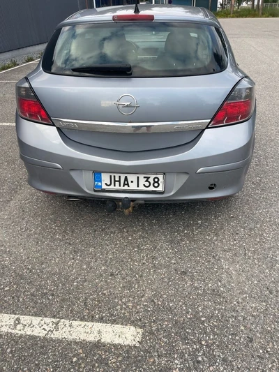 Opel Astra 2007, kuva 2/11