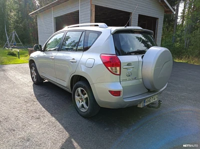 Toyota RAV4 2007, photo 3/6