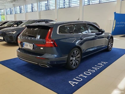 Volvo V60 2021, photo 3/18