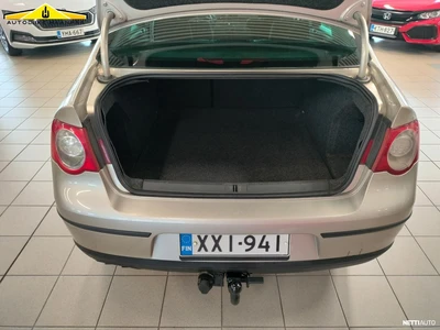 Volkswagen Passat 2007, photo 5/10