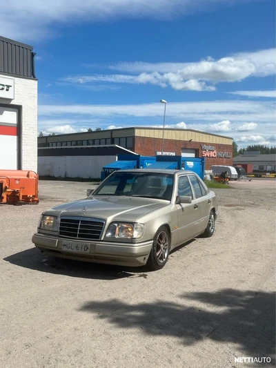 Mercedes-Benz E 200 Elegance 2,0 4d 1995, kuva 6/14