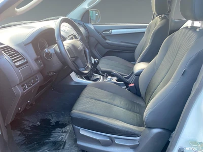 Isuzu D-Max Space Cab 1,9 TDi 4WD 6MT LS 2019, photo 7/12