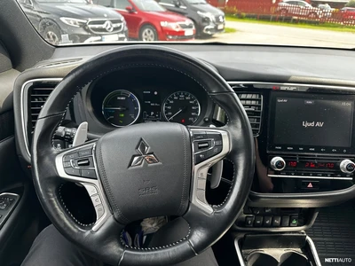 Mitsubishi Outlander PHEV 2020, photo 5/7