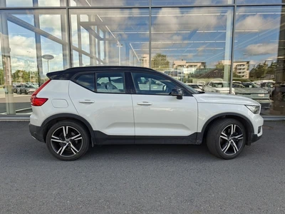 Volvo XC40 2020, photo 3/15