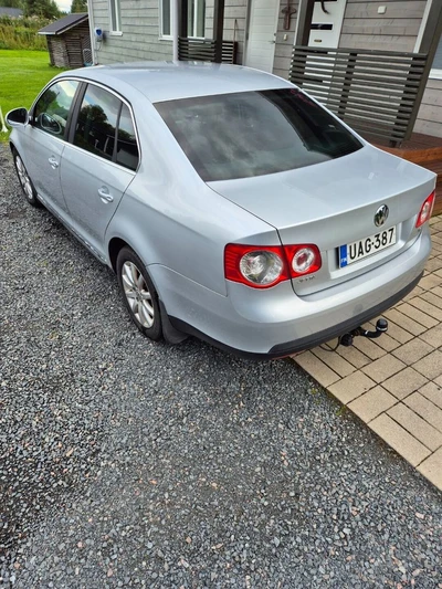 Volkswagen Jetta 2008, kuva 4/24