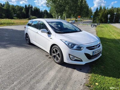 Hyundai i40 1,6 GDI 6MT ISG Comfort Plus 2013, photo 1/23