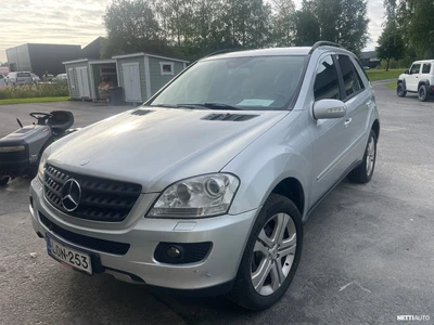 Mercedes-Benz ML 4Matic 2006, kuva 1/6