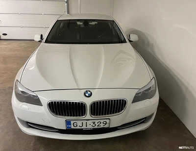 BMW 520 520d A F10 Sedan Business 2011, kuva 6/26
